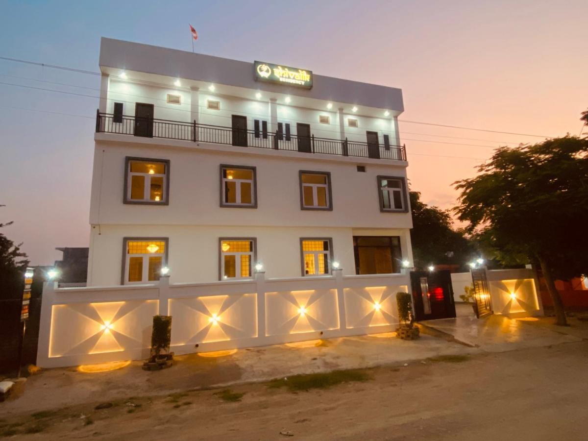 Shivalik Residency - Hotel & Banquet Hall Bāra Banki Exteriör bild