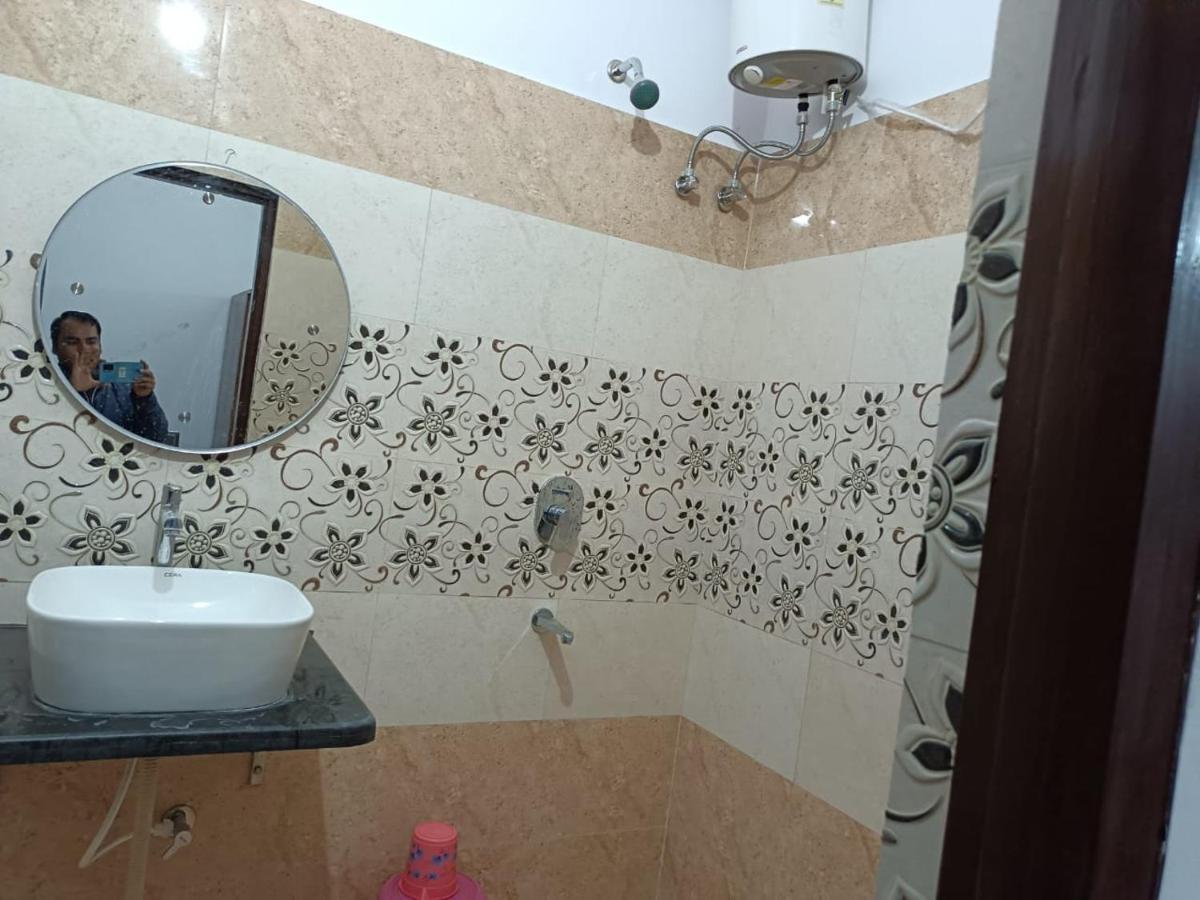 Shivalik Residency - Hotel & Banquet Hall Bāra Banki Exteriör bild