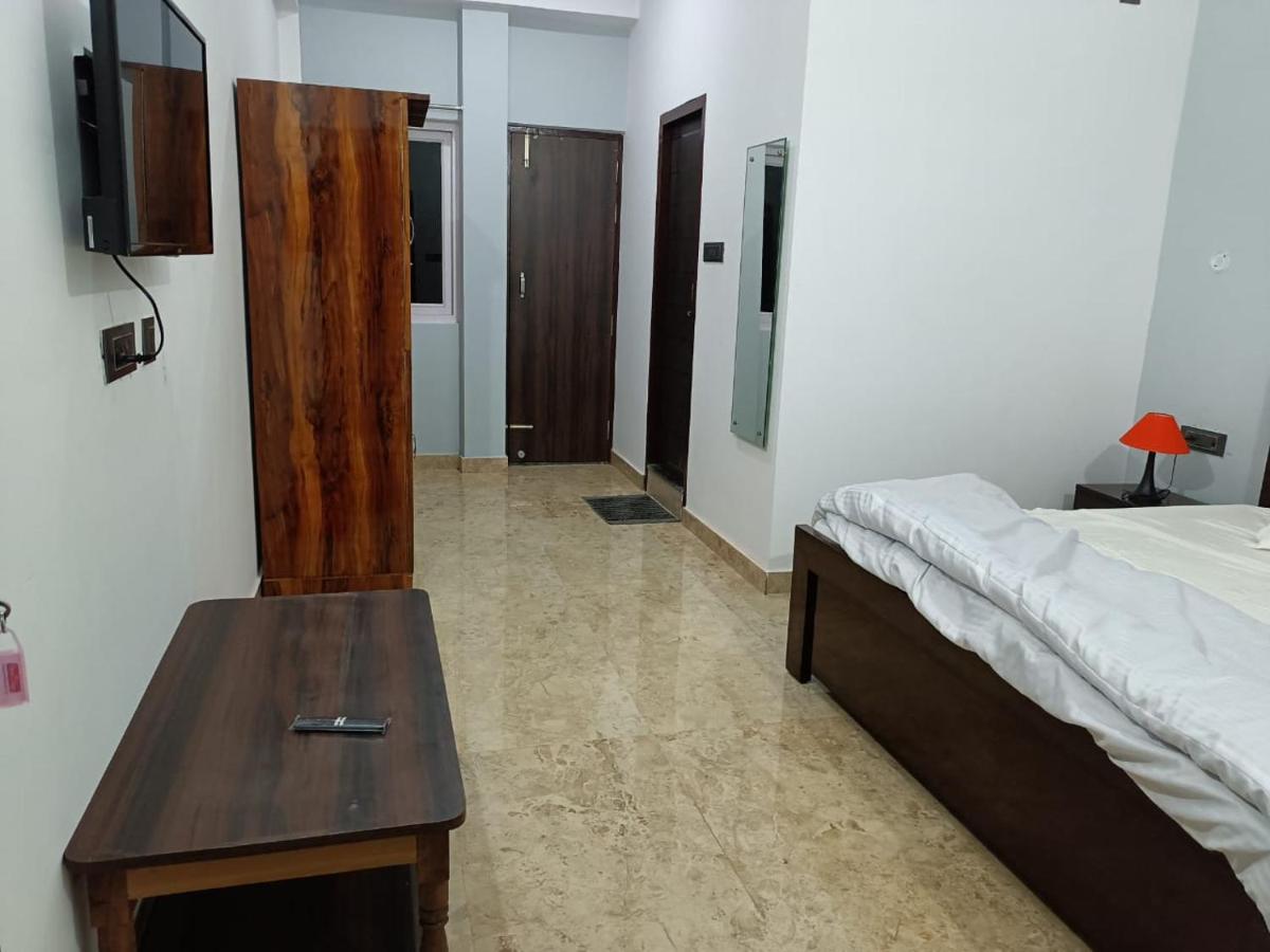 Shivalik Residency - Hotel & Banquet Hall Bāra Banki Exteriör bild